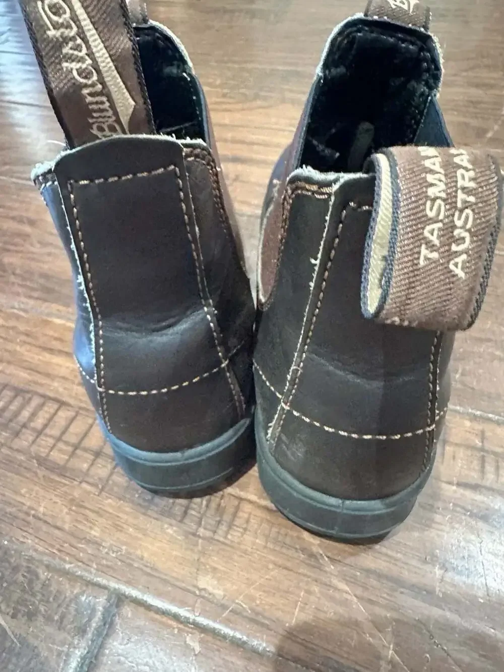 Blundstone 500 Size 5.5 Men/ 7 Women Brown Leather Chelsea Boots